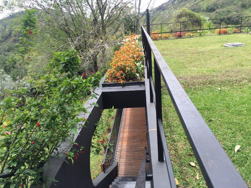 Cabanas El Retorno Guatape Bagian luar foto